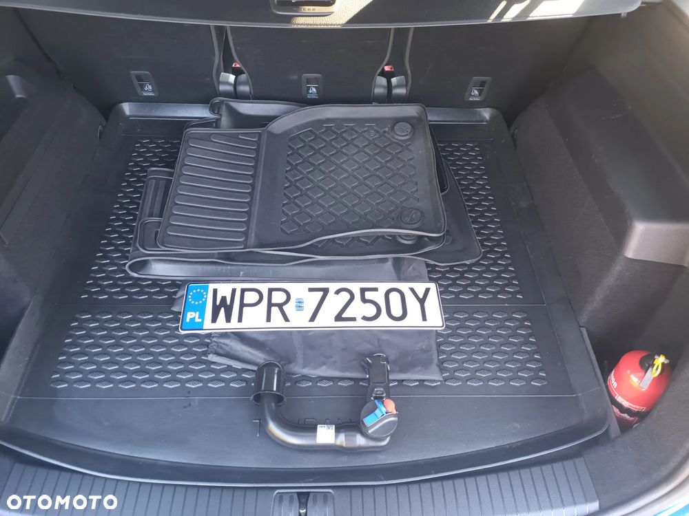 Volkswagen Touran 1.5 TSI EVO Comfortline Plus - 22