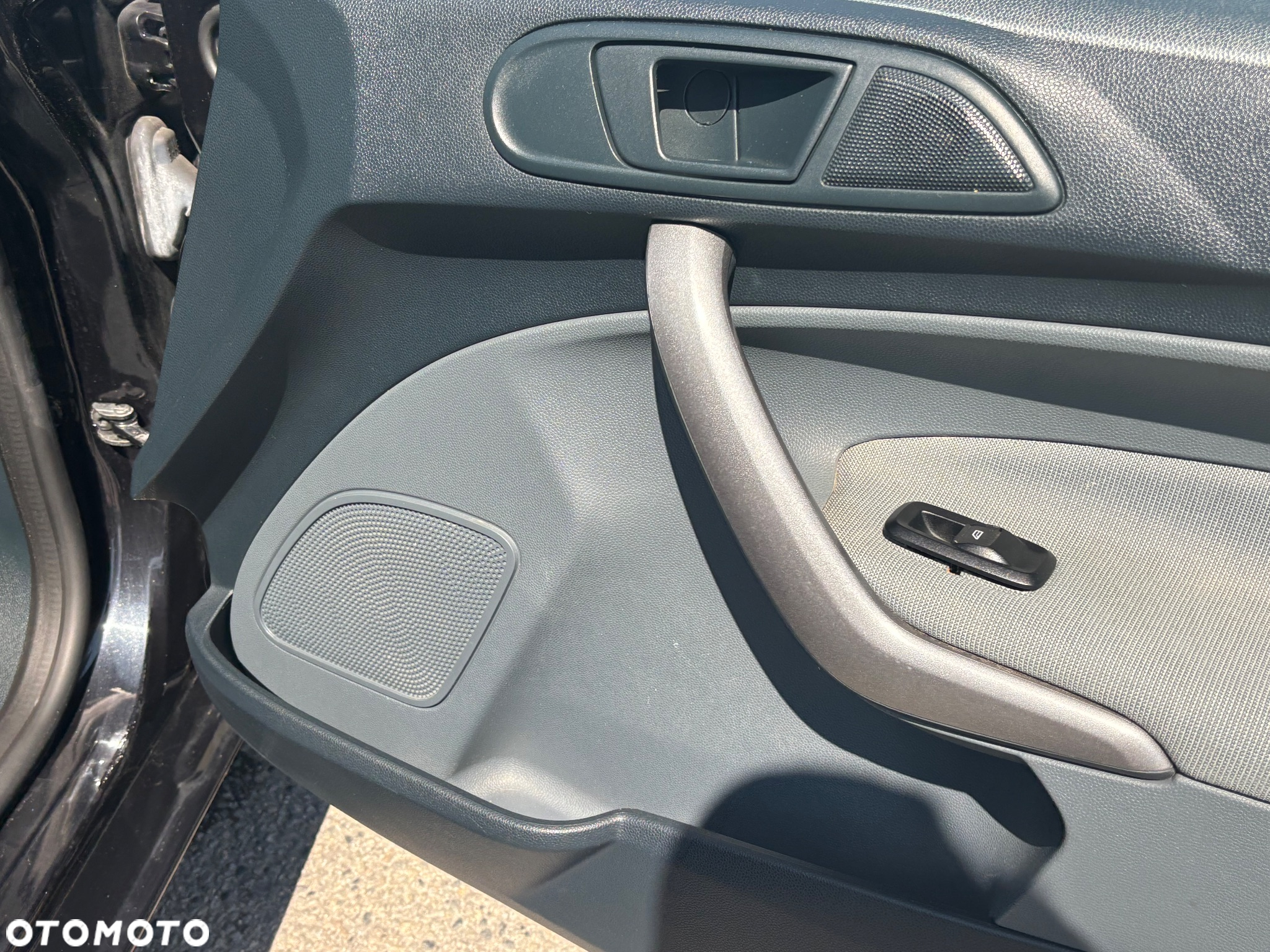 Ford Fiesta 1.25 Trend - 27