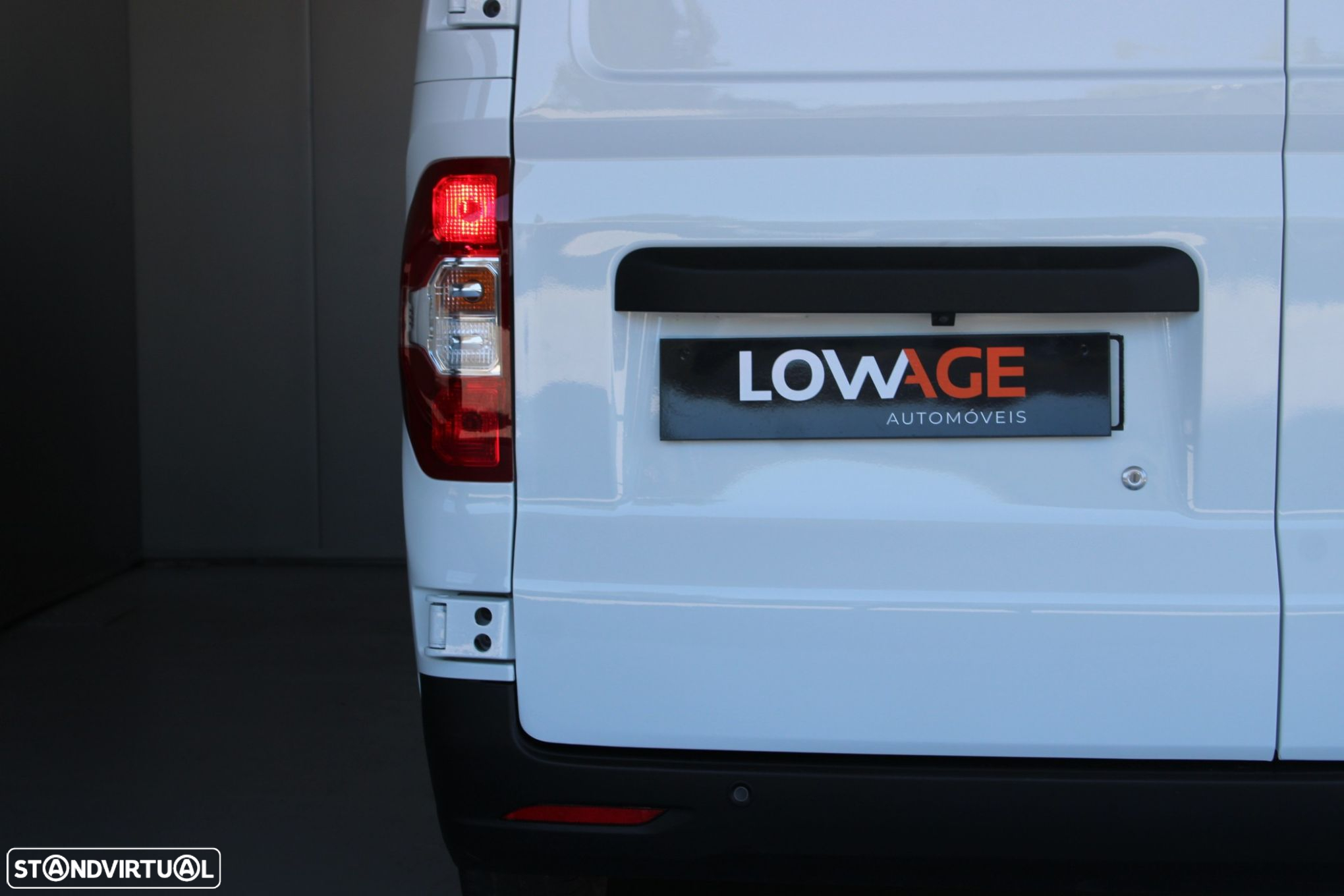 Maxus eDeliver 3 35 kWh SWB - 17