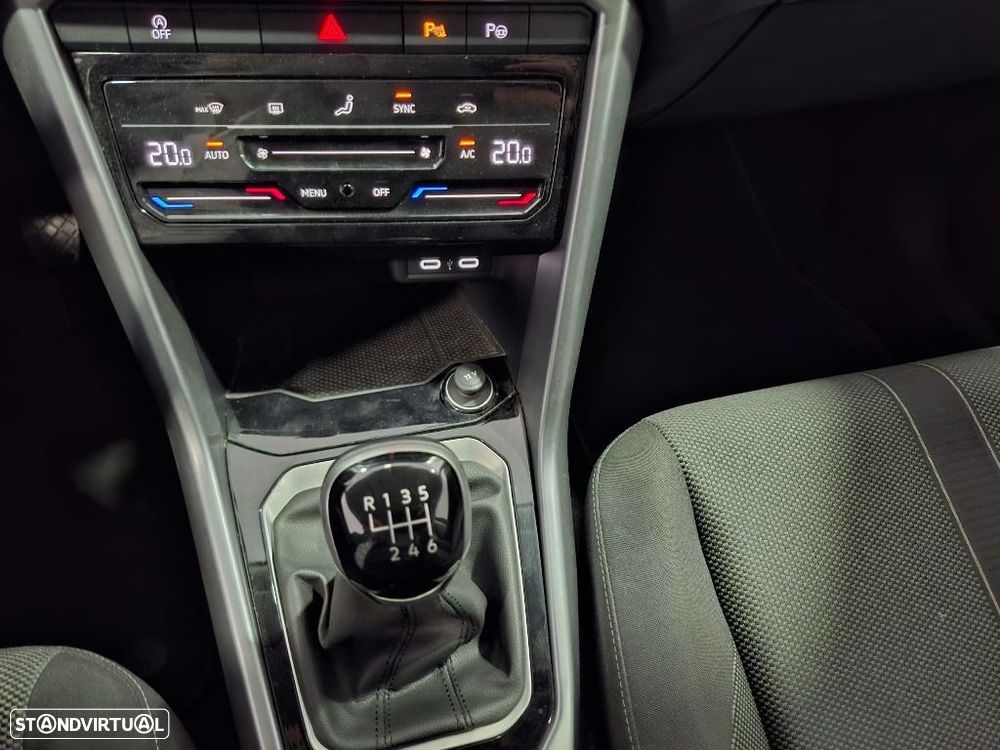 VW T-Roc 1.0 TSI Urban - 16