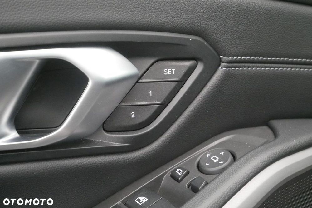 BMW Seria 3 - 33