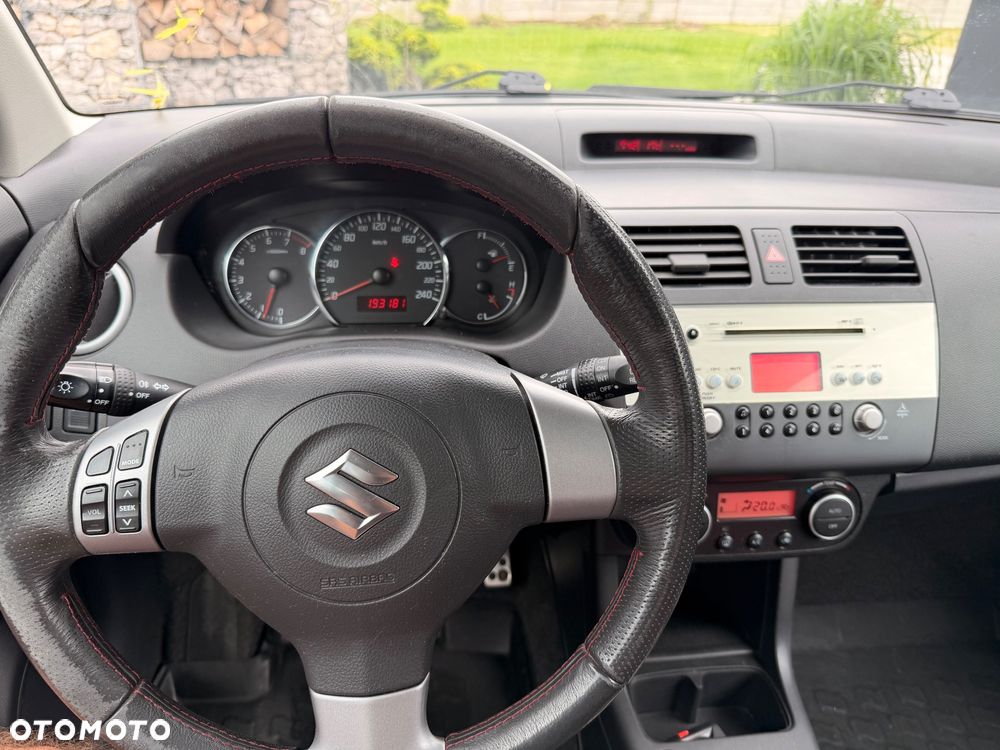 Suzuki Swift 1.6 Sport - 19