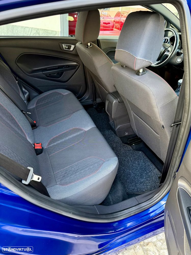 Ford Fiesta 1.0 EcoBoost ST-Line - 11