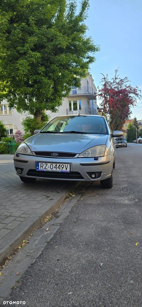 Ford Focus 1.8 Trend - 9