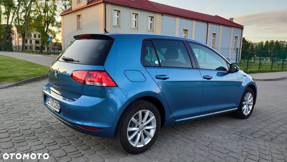 Volkswagen Golf 1.2 TSI BMT Trendline - 4