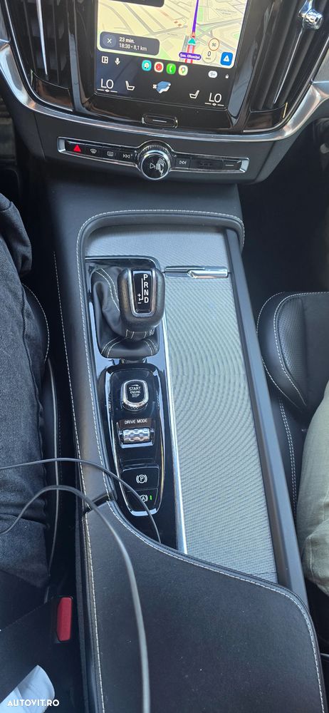 Volvo S90 D4 Geartronic R Design - 9