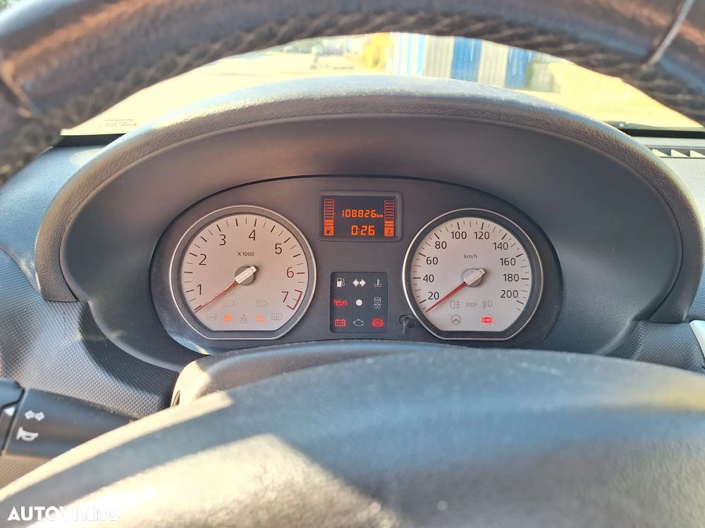 Dacia Sandero 1.2 - 8