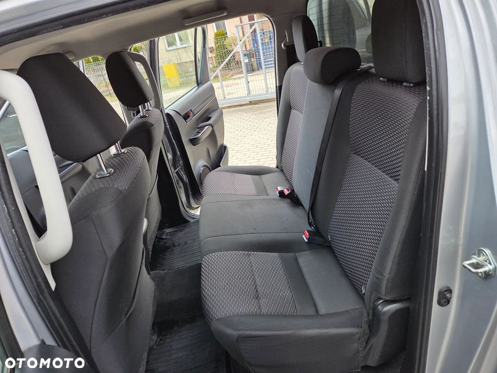 Toyota Hilux 2.4 D-4D Double Cab DLX 4x4 - 18