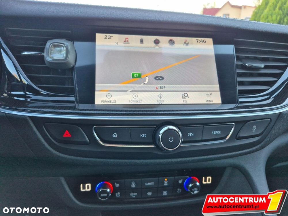 Opel Insignia - 38