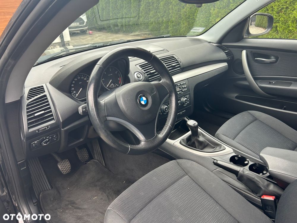 BMW Seria 1 116d - 6