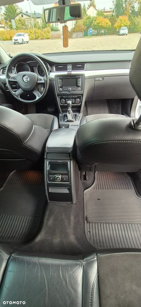 Skoda Superb 2.0 TDI Green tec 4x4 DSG Elegance - 18