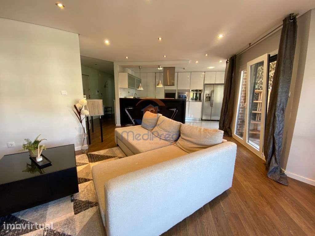 Apartamento T1 com 2 Varandas, 1 Parqueamento e Arrecadação | Jardi... - Grande imagem: 5/25