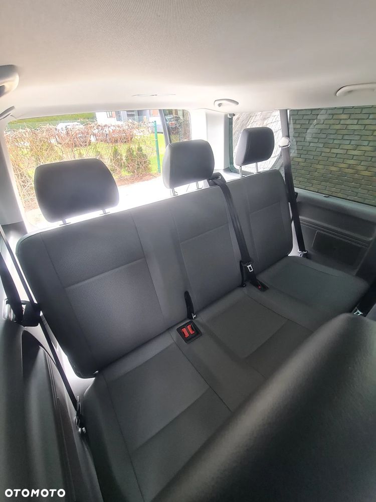 Volkswagen Caravelle 2.0 TDI L2 Comfortline DSG - 11