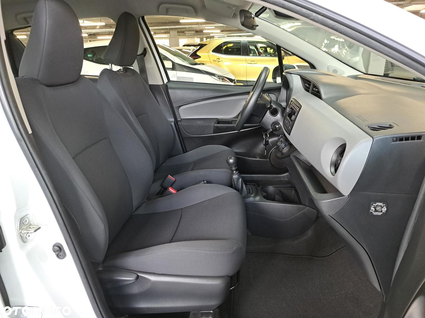Toyota Yaris - 14