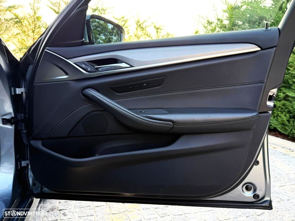 BMW 520 d Pack M Auto - 23