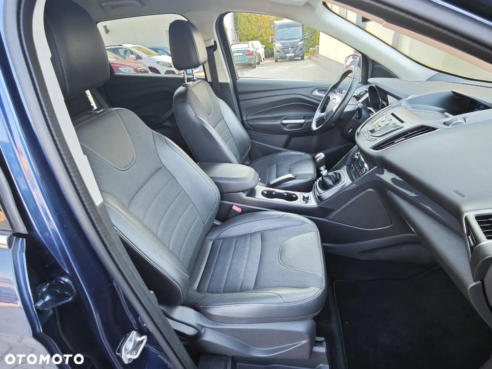 Ford Kuga - 18