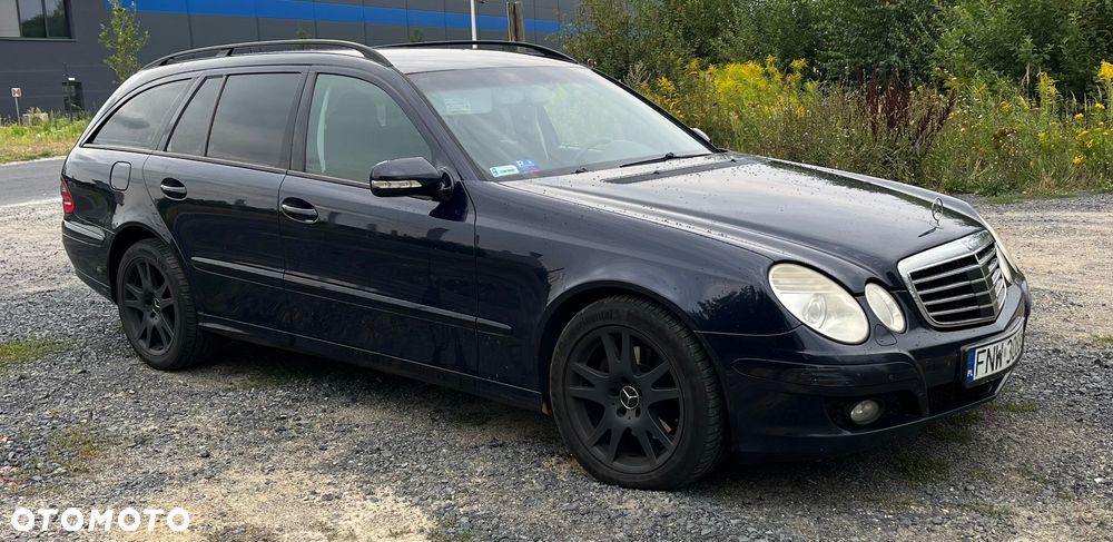 Mercedes-Benz Klasa E 280 CDI 4-Matic T Classic - 1