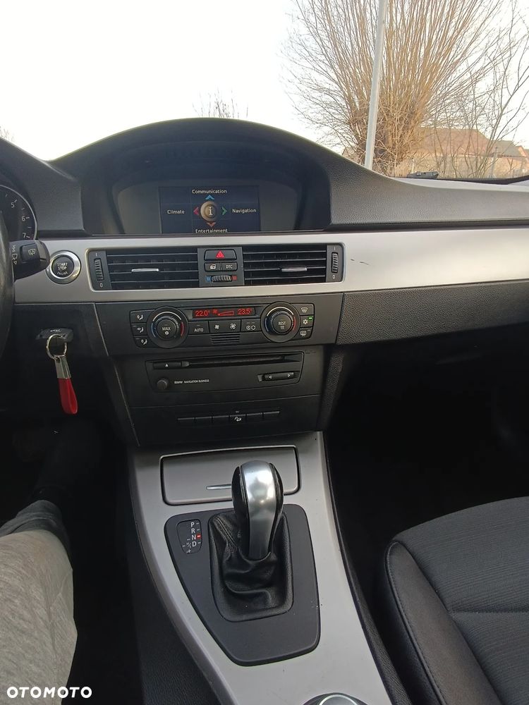 BMW Seria 3 - 16