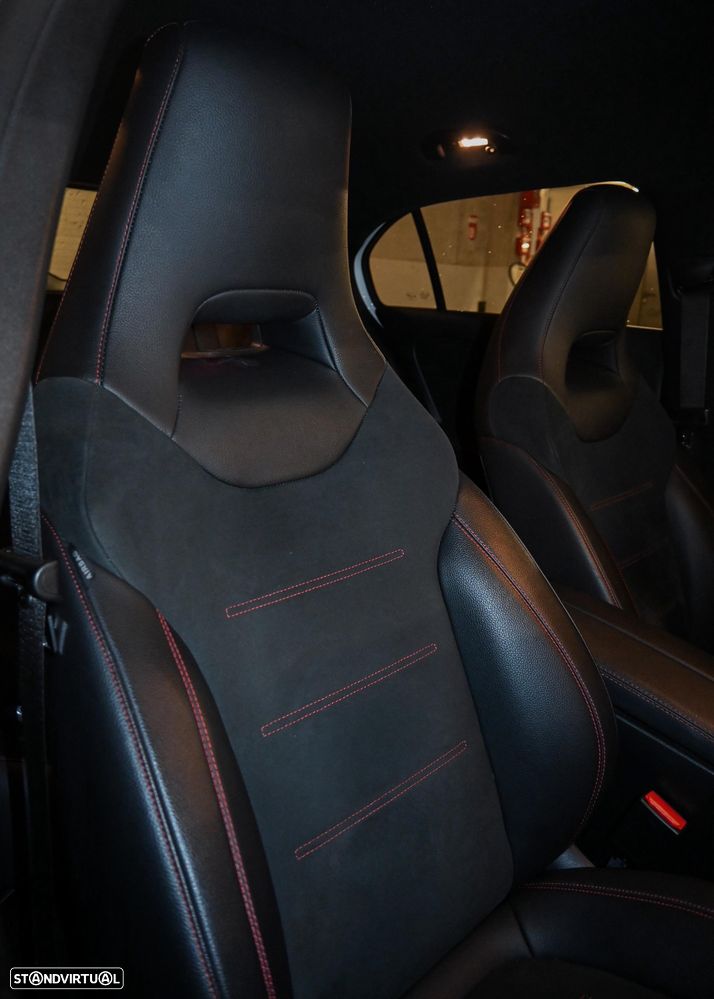 Mercedes-Benz A 250 7G-DCT Advanced AMG Line - 21