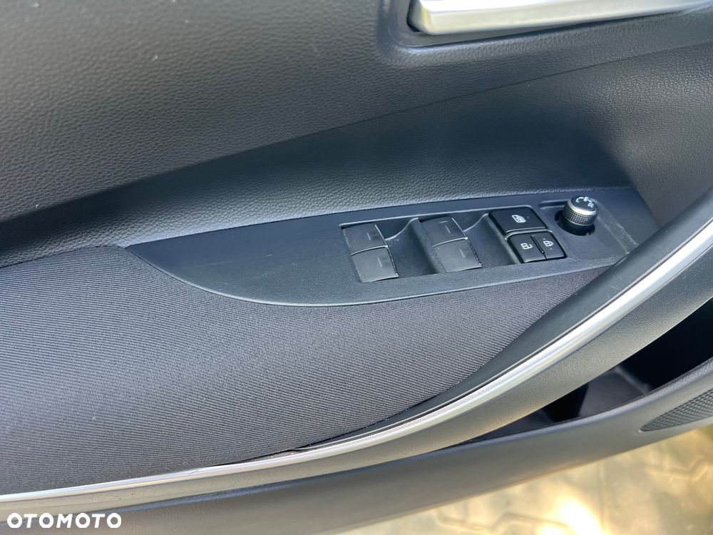 Toyota Corolla 1.8 Hybrid GPF Comfort - 12