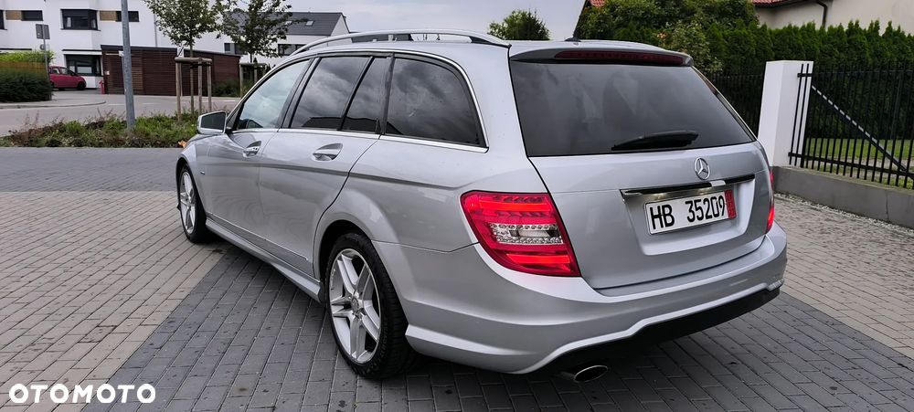 Mercedes-Benz Klasa C 220 CDI DPF Automatik Avantgarde - 16