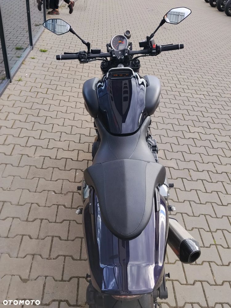 Yamaha V-MAX - 15