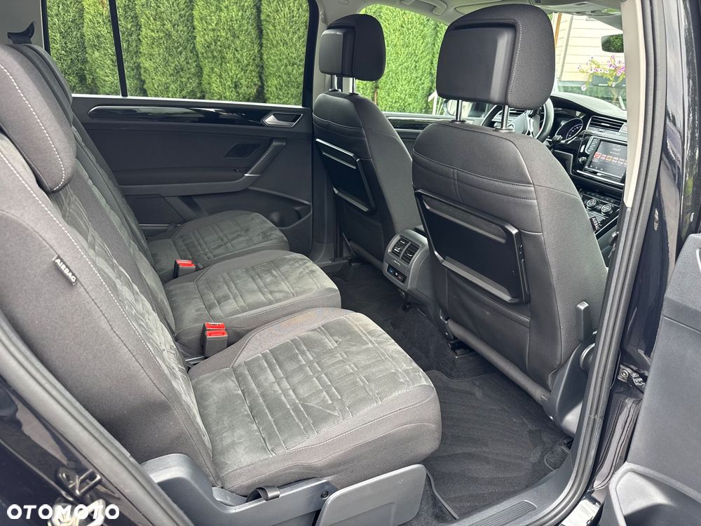Volkswagen Touran 2.0 TDI SCR DSG Highline - 9