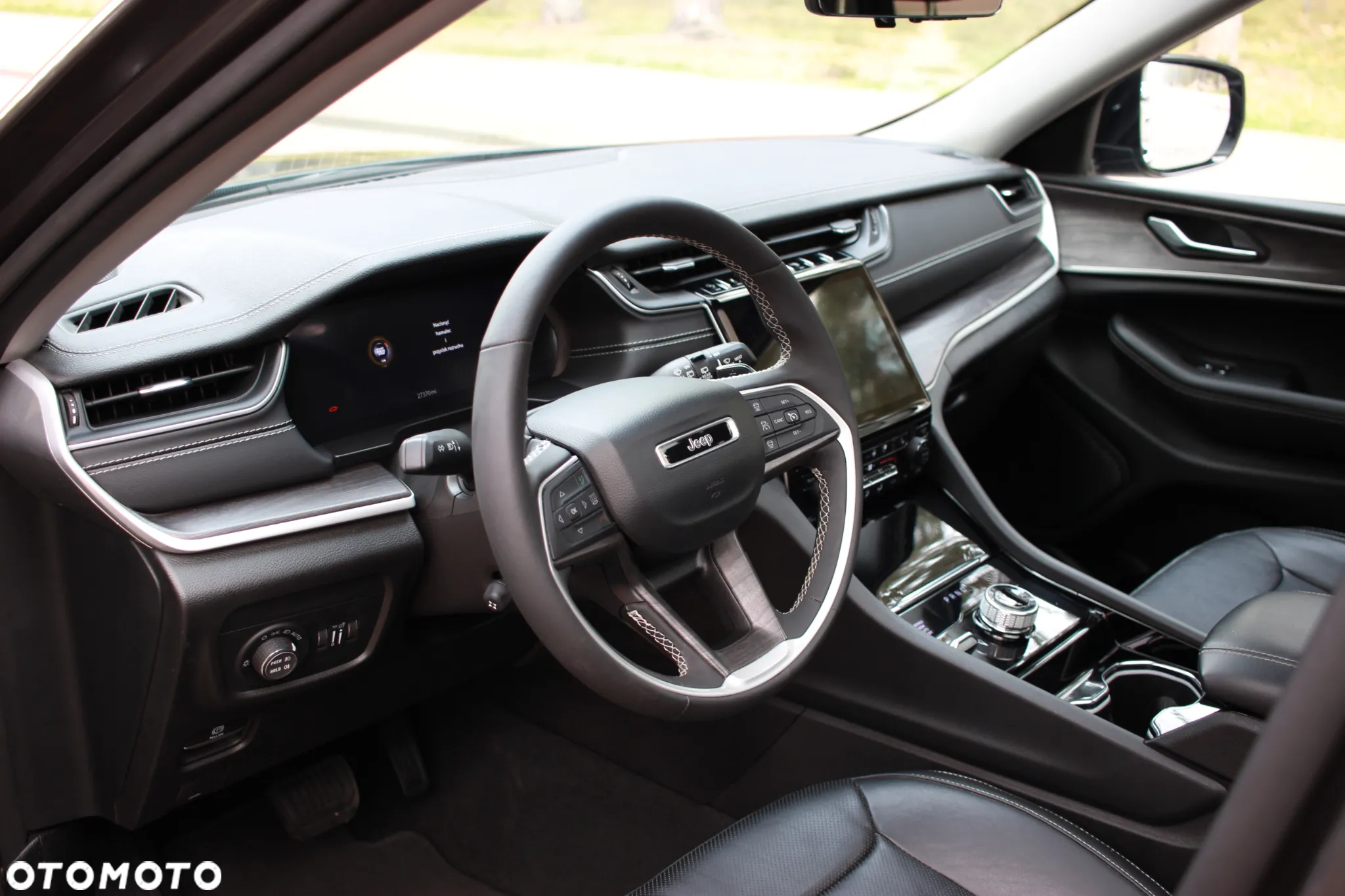 Jeep Grand Cherokee - 9