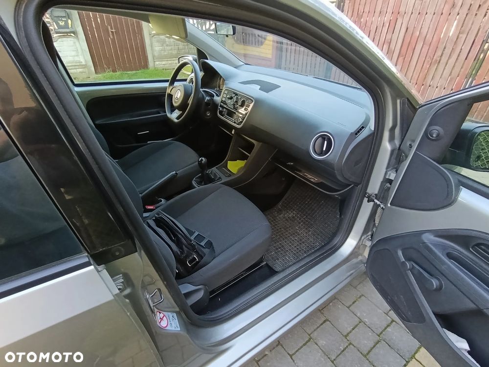 Volkswagen up! - 11