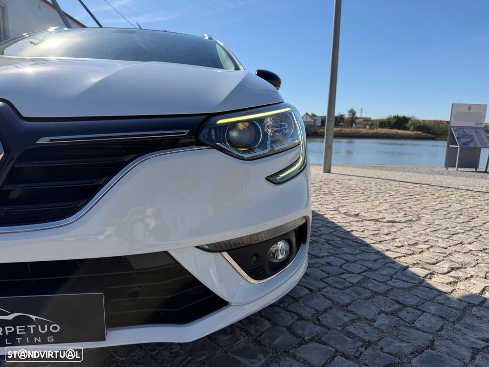 Renault Mégane Sport Tourer 1.3 TCe Limited - 4