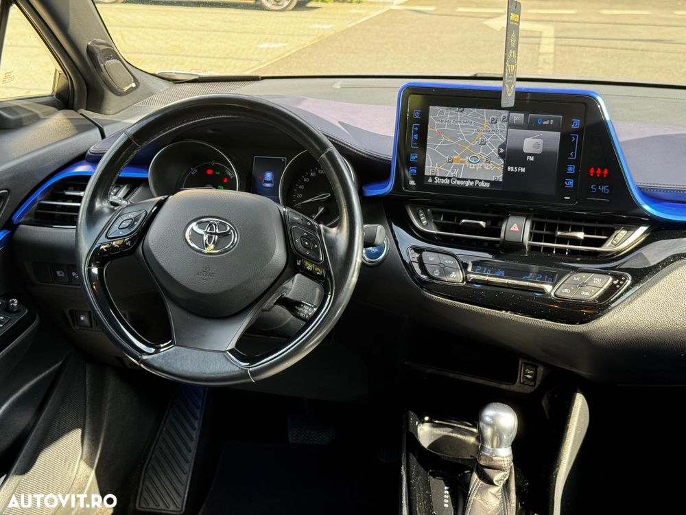 Toyota C-HR Style Selection - 16