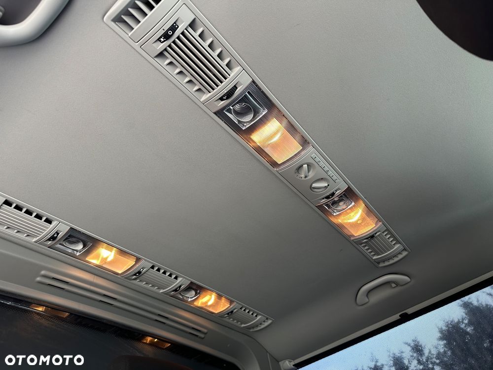 Volkswagen Caravelle 2.0 TDI L1 Comfortline - 18