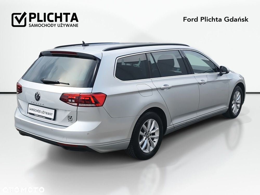 Volkswagen Passat - 5