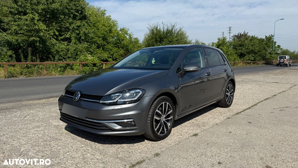 Volkswagen Golf - 18
