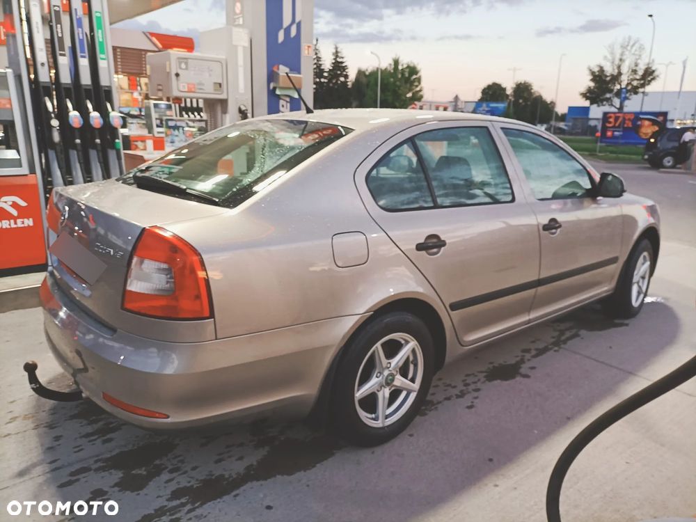 Skoda Octavia 1.6 Classic - 8