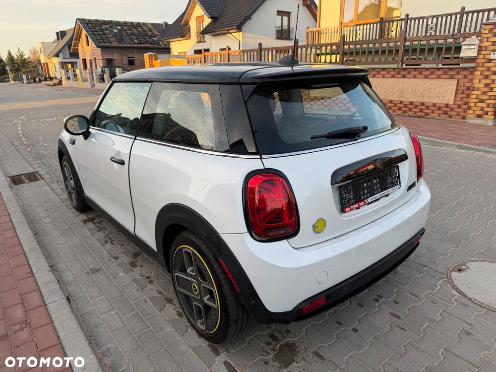 MINI Cooper SE Essential Trim - 7