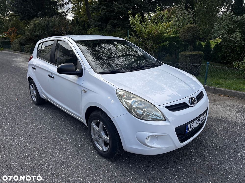 Hyundai i20 - 16