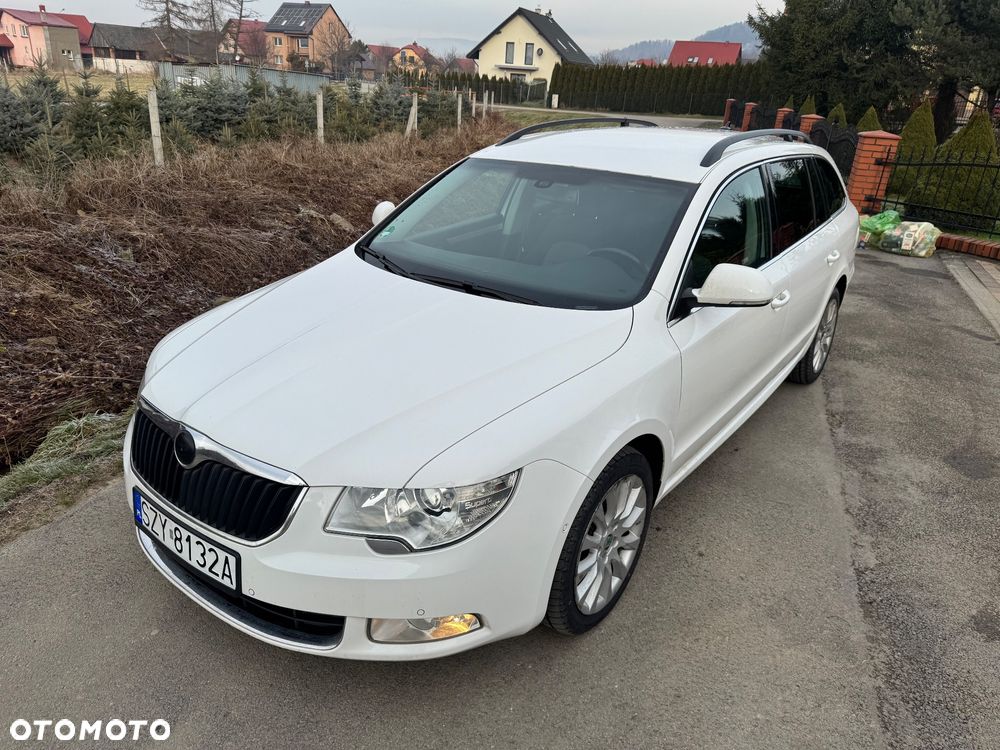 Skoda Superb 2.0 TDI 4x4 DSG Ambition - 2