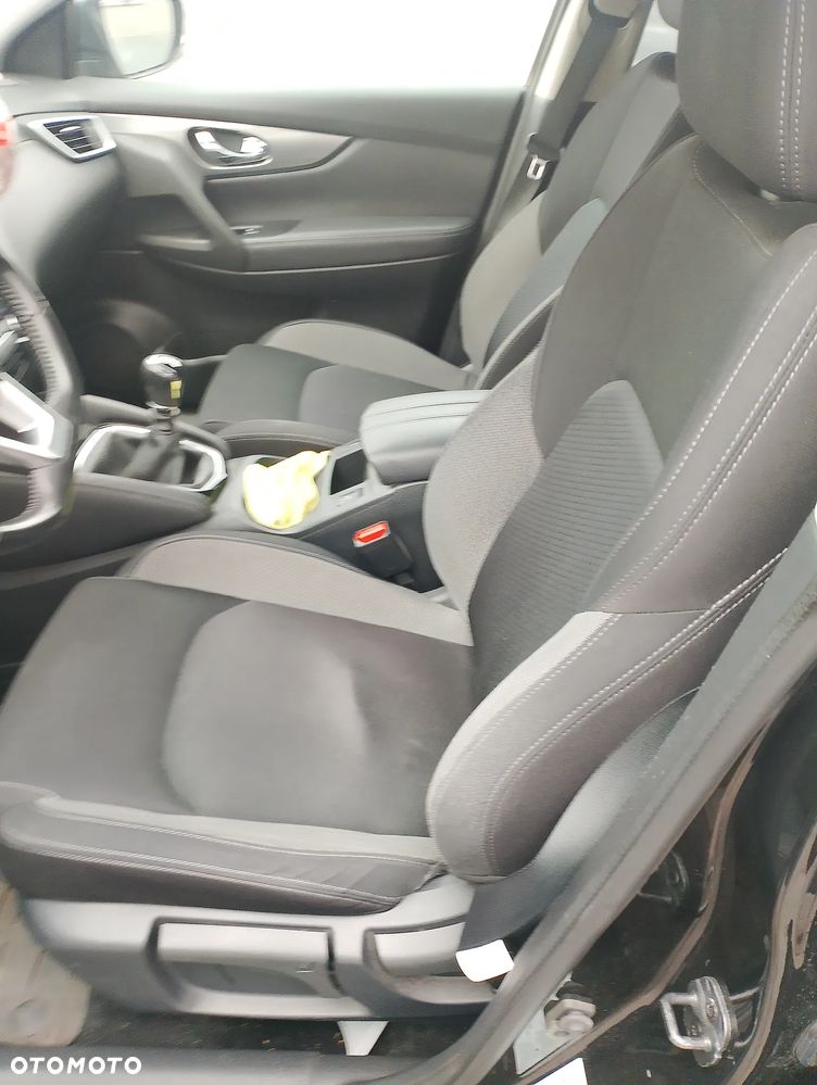 Nissan Qashqai - 15