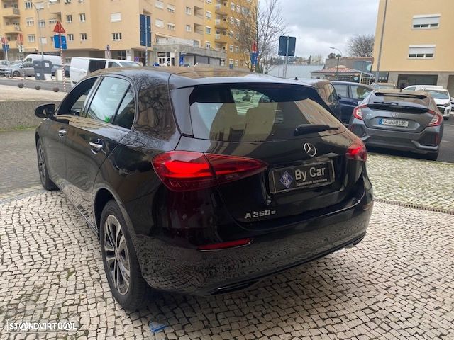 Mercedes-Benz A 250 e 8G-DCT Advanced Progressive - 37
