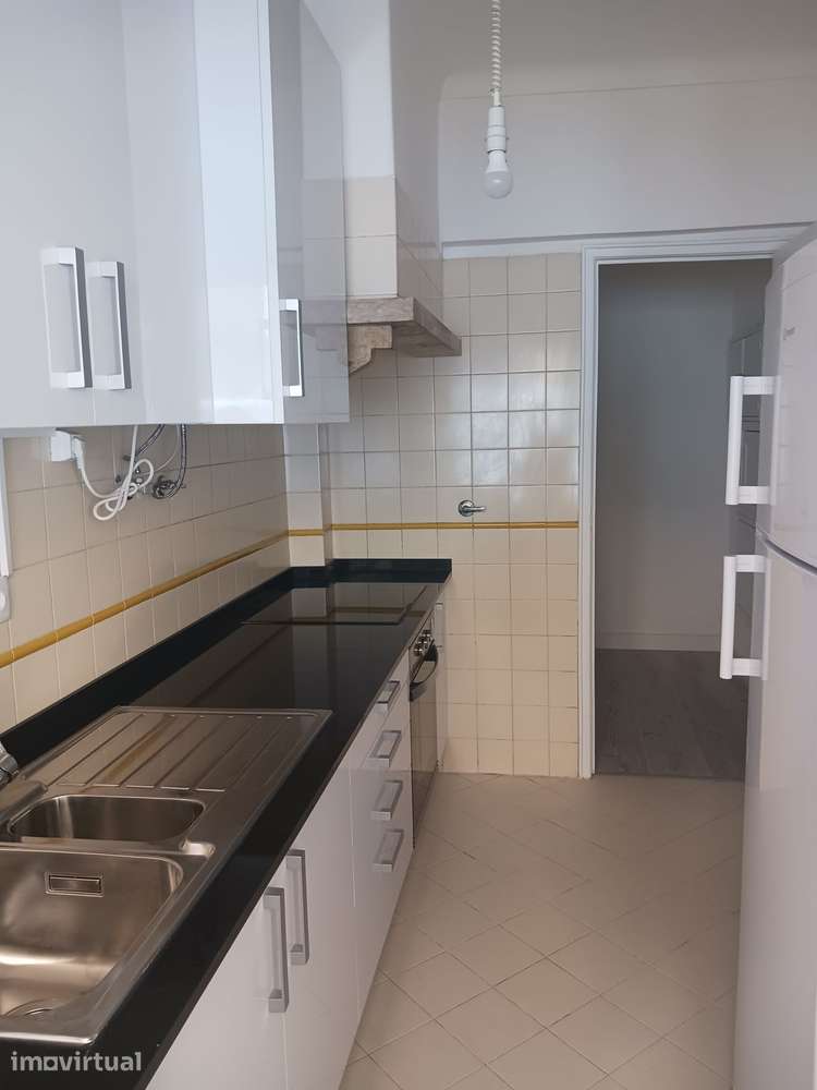 ARROIOS - T1 com terraço - Grande imagem: 3/14