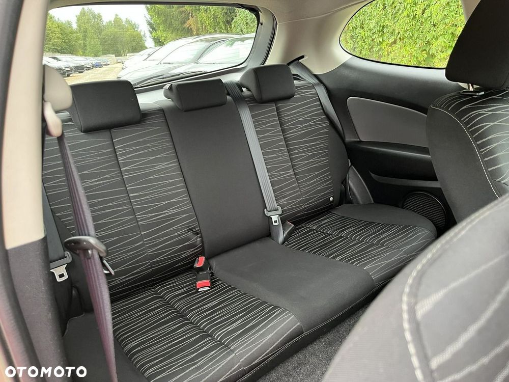 Mazda 2 - 20