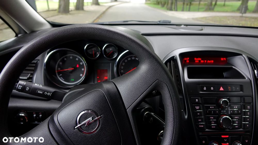 Opel Astra 1.4 Innovation - 17
