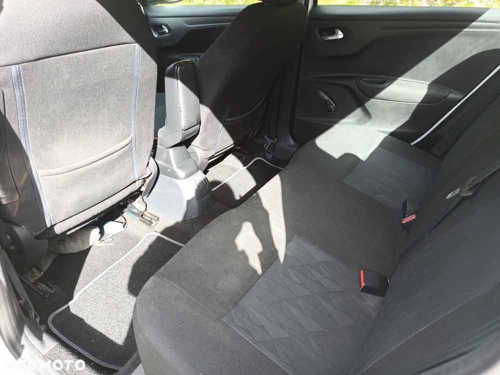 Citroën C-Elysée - 21