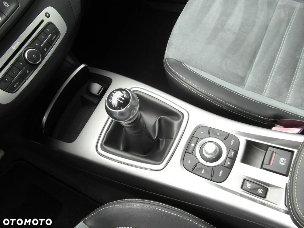 Renault Laguna ENERGY dCi 175 FAP Start & Stop GT - 30