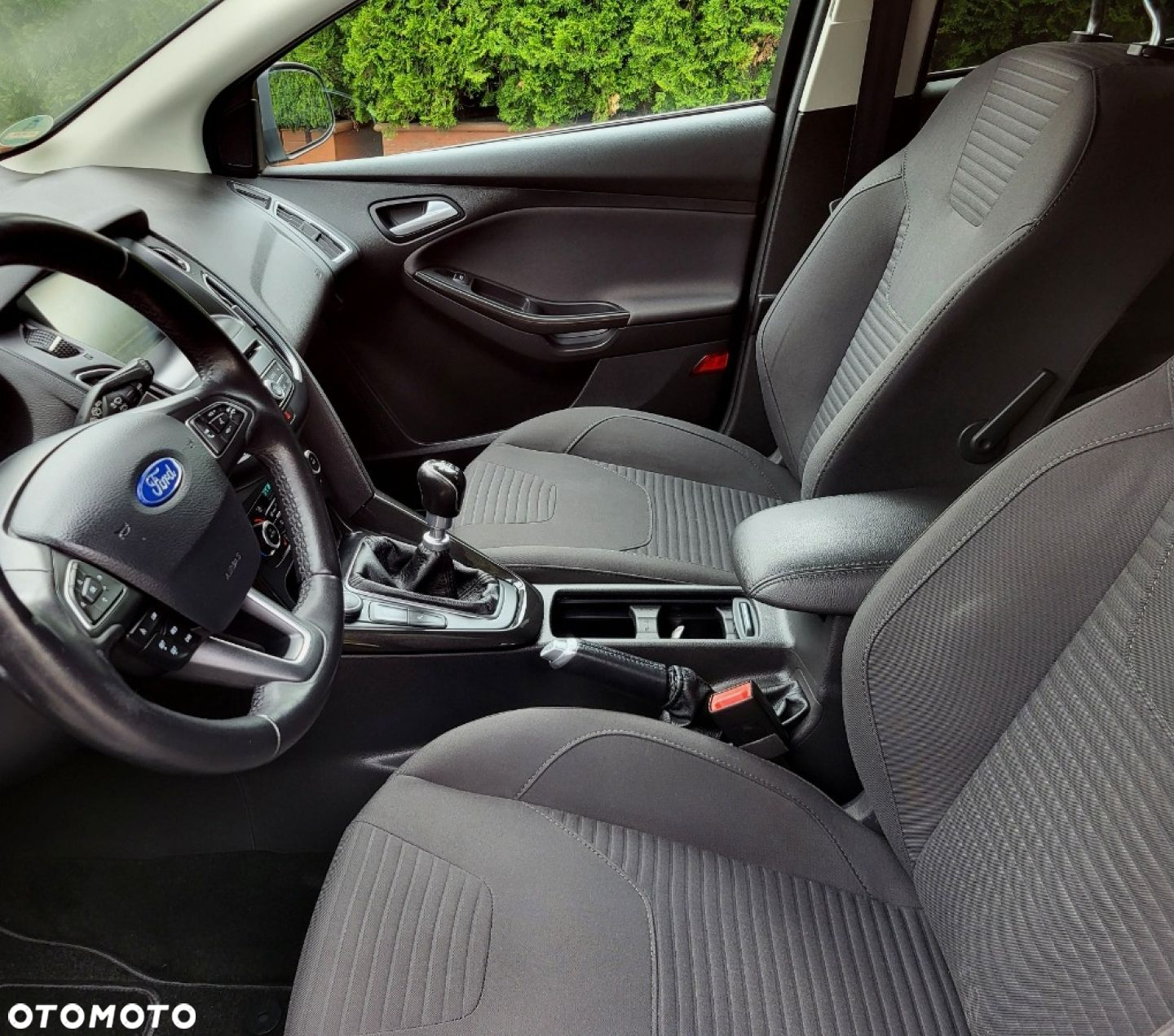 Ford Focus - 30