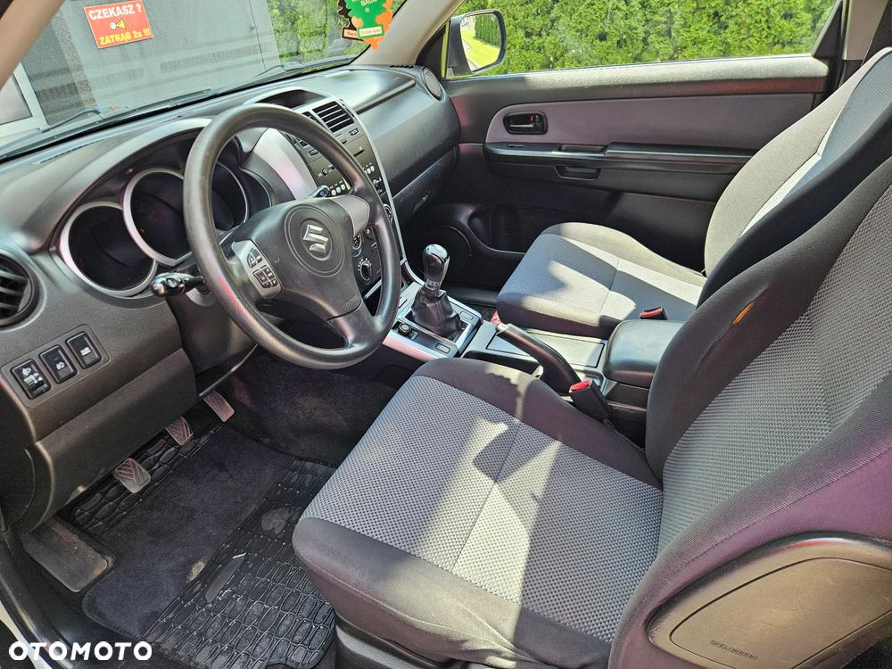 Suzuki Grand Vitara - 16