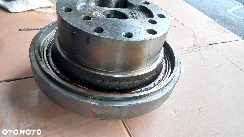 kołnierz silnika hydraulicznego   lz013140 l15b006235 case cx210d lc - 10