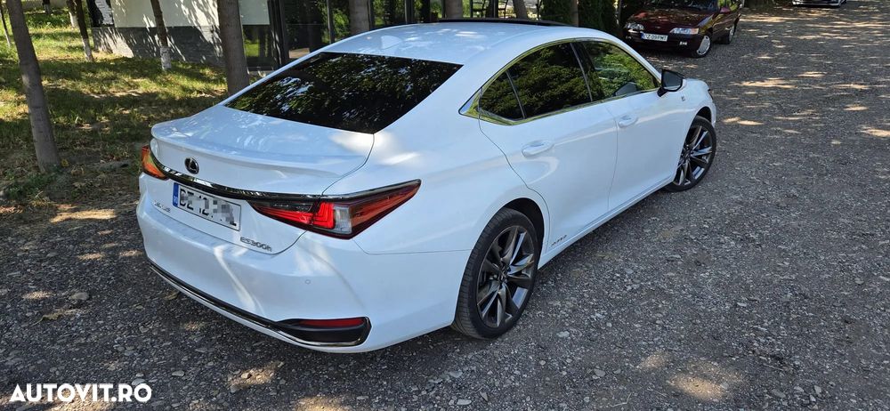 Lexus Seria ES 300h F Sport - 4