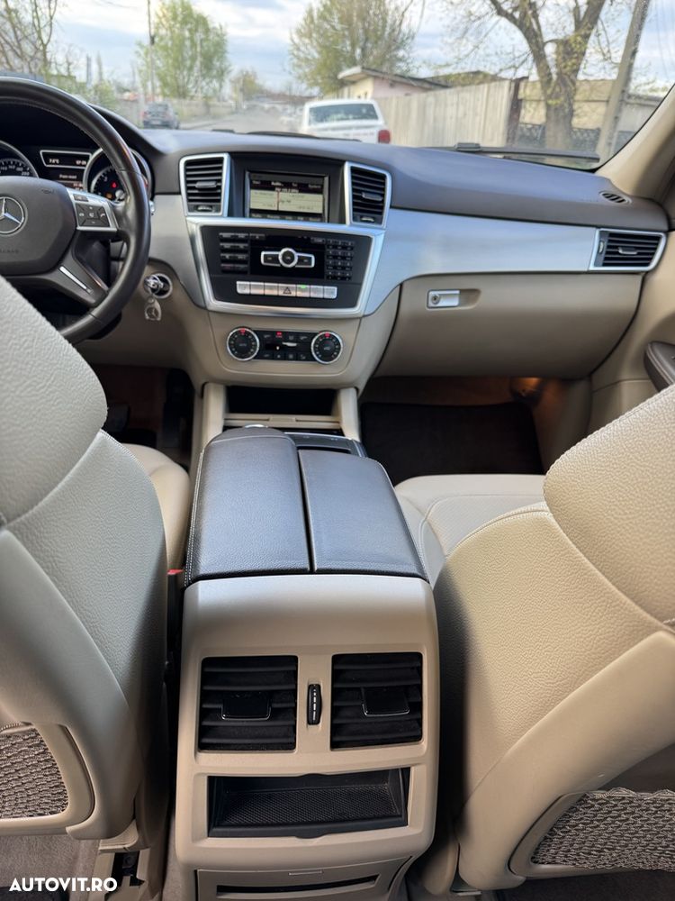 Mercedes-Benz ML - 10